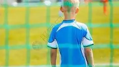 莱里达竞技新赛季球衣揭晓：邝兆镭穿26号战袍！