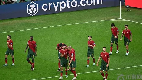 雨中坚守舞台，演员完美呈现演出全篇